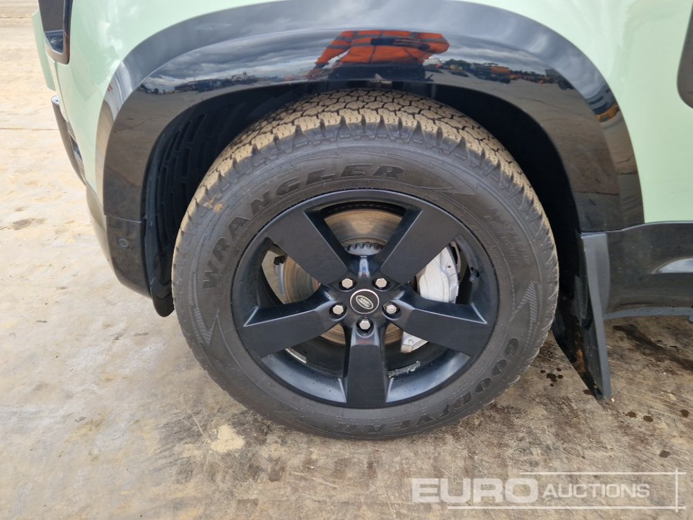 SUV 2023 Land Rover Defender 90: picture 9