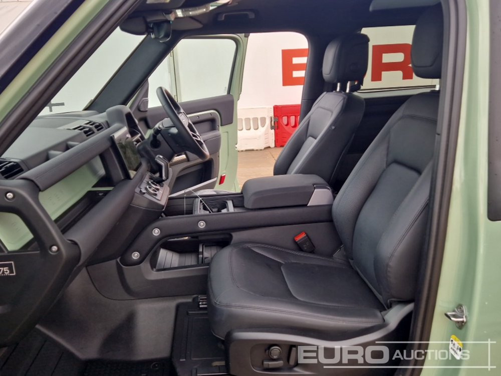 SUV 2023 Land Rover Defender 90: picture 26