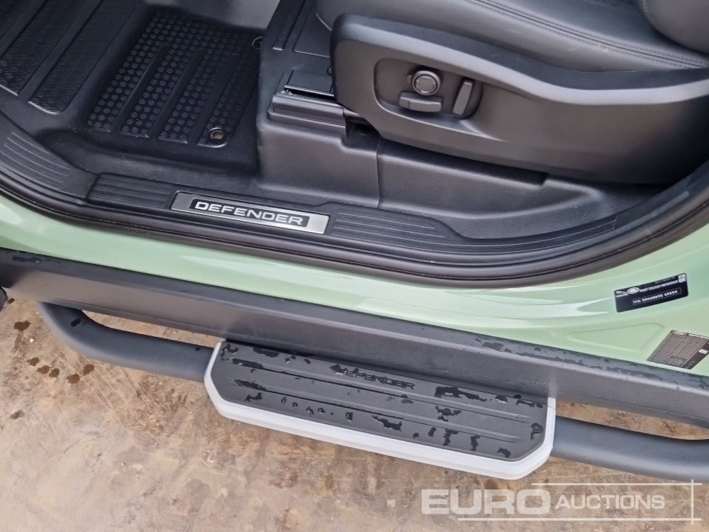 SUV 2023 Land Rover Defender 90: picture 24