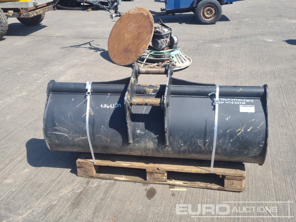 2025 60" Ditching Bucket 50mm Pin to suit 6-8 Ton Excavator - Bucket: picture 4 2025 60" Ditching Bucket 50mm Pin to suit 6-8 Ton Excavator - Bucket: picture 4