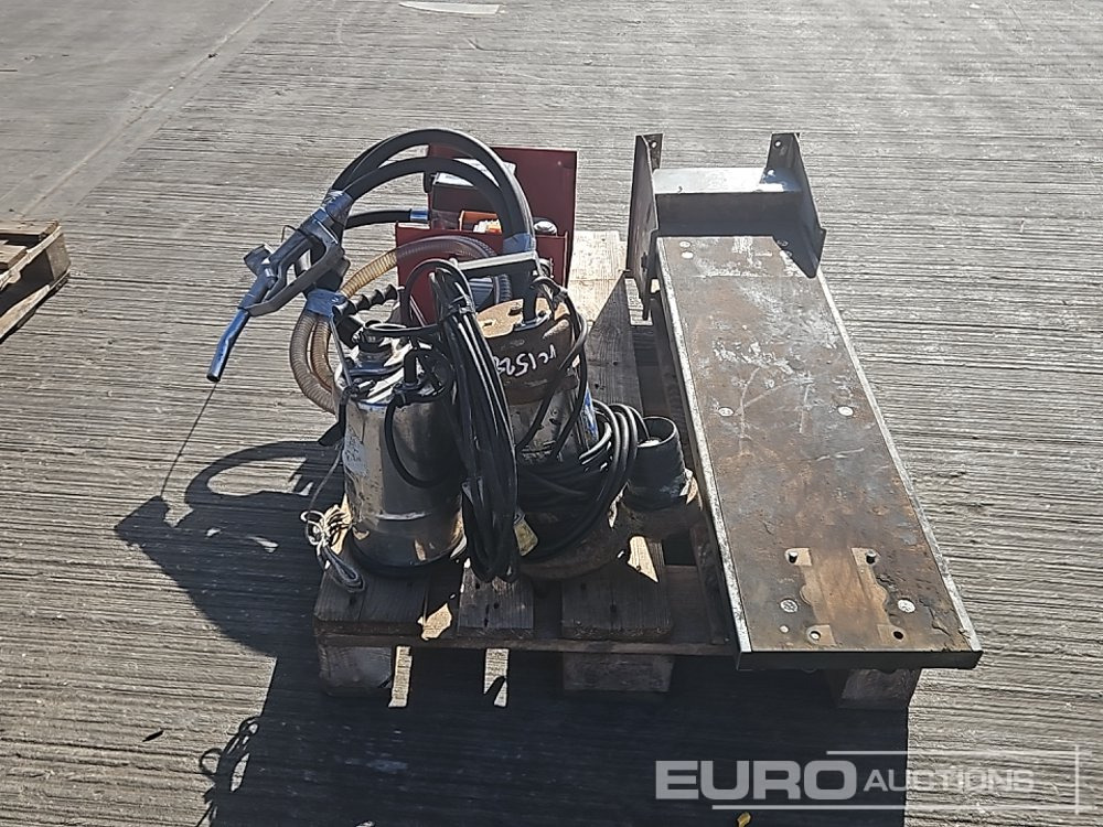 Construction equipment 240Volt Flow Meter to suit Fuel Bowser, 110Volt Submersible Water Pump (2 of), Hinged Work Bench: picture 6