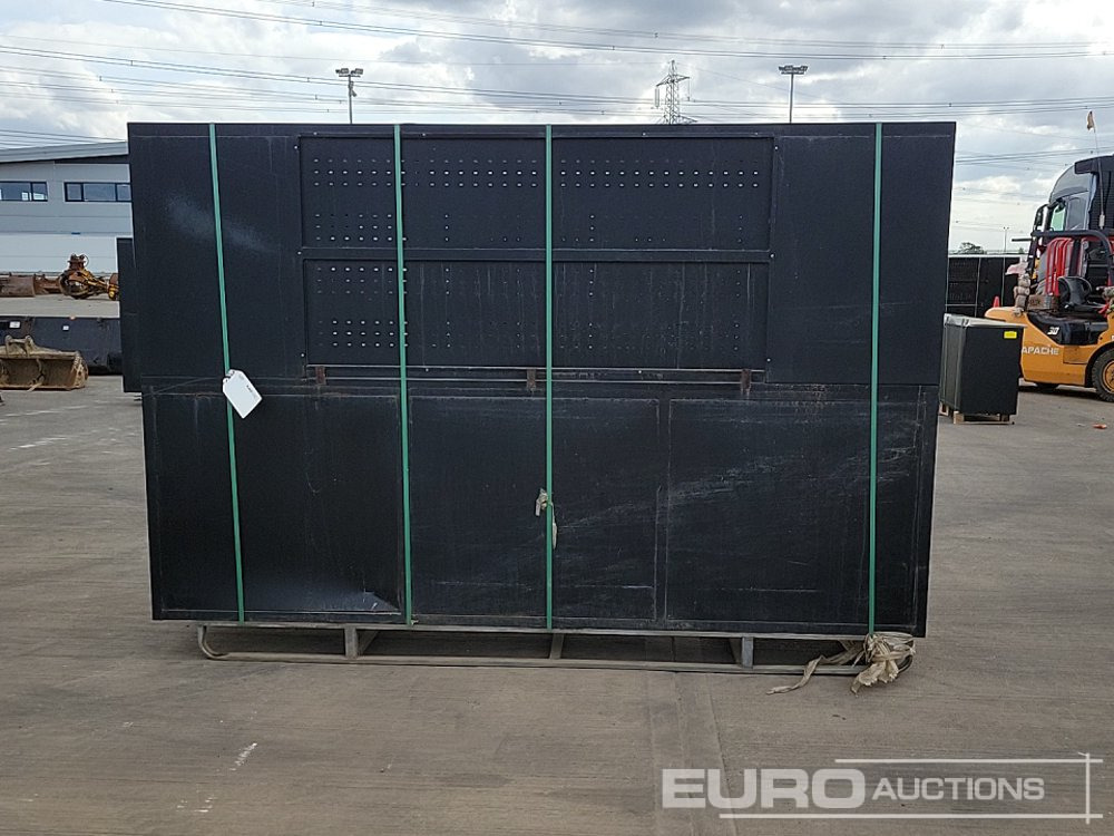 30 Drawer, 2 Cabinet, 10' Work Bench - Construction equipment: picture 4 30 Drawer, 2 Cabinet, 10' Work Bench - Construction equipment: picture 4