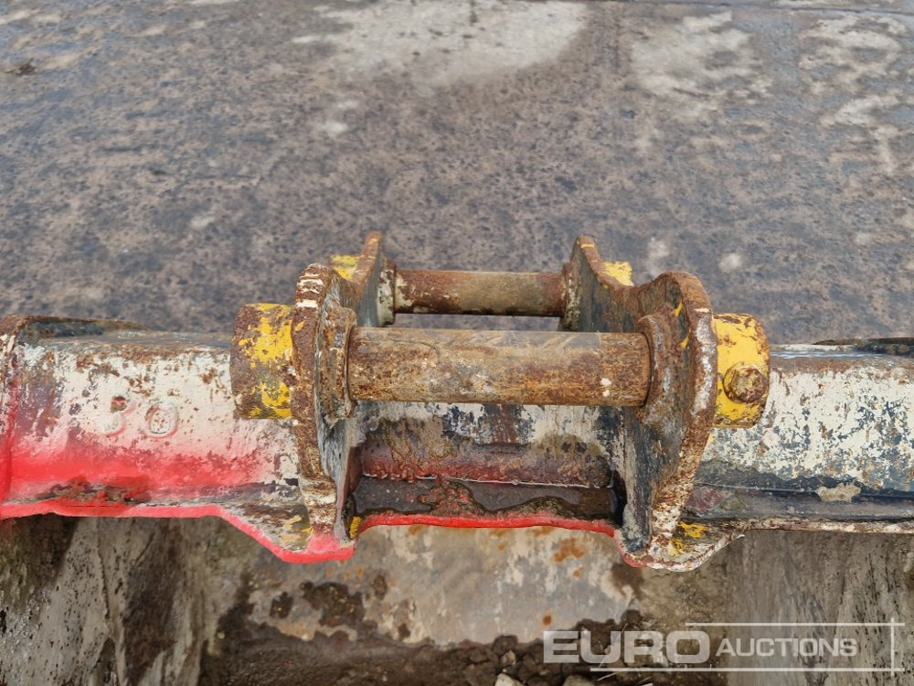Bucket 30" Strickland Digging Bucket 45mm Pin to suit 4-6 Ton Excavator: picture 11
