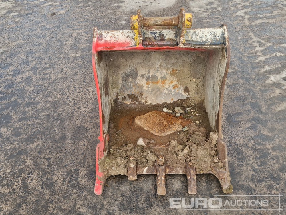 Bucket 30" Strickland Digging Bucket 45mm Pin to suit 4-6 Ton Excavator: picture 8