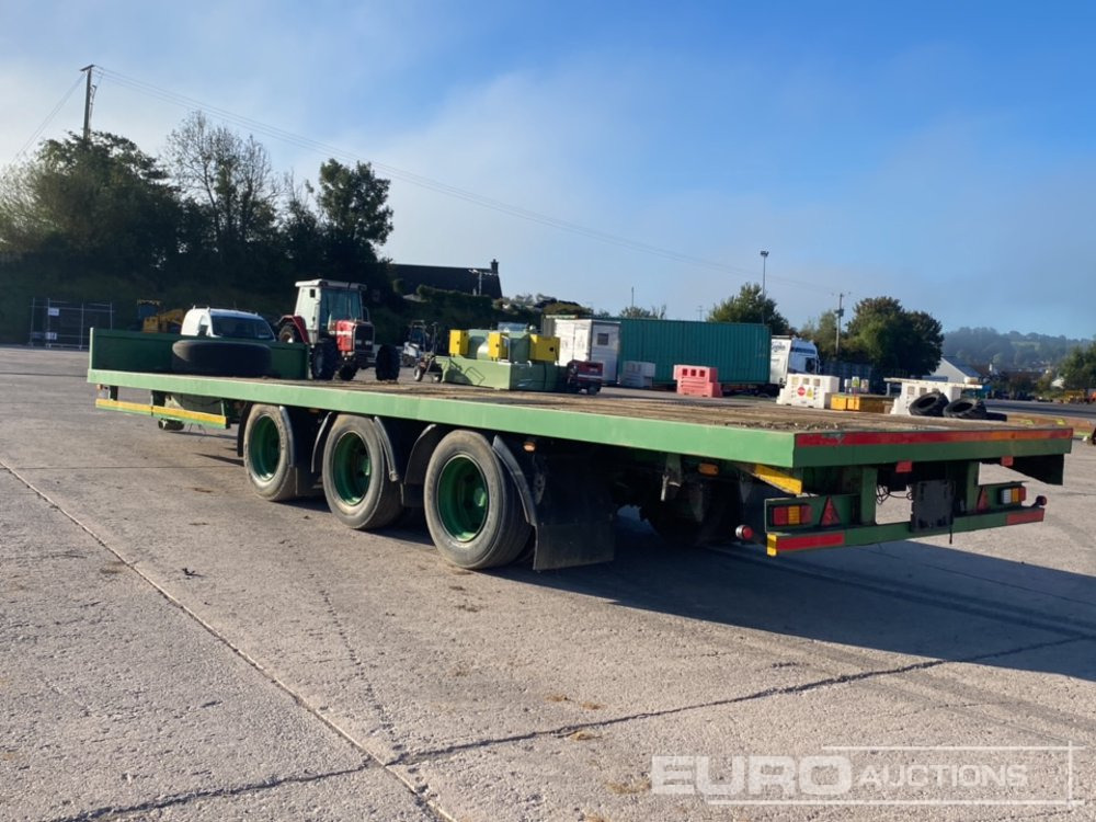 30' Tri Axle Drawbar Flatbed Trailer - Farm trailer: picture 2 30' Tri Axle Drawbar Flatbed Trailer - Farm trailer: picture 2