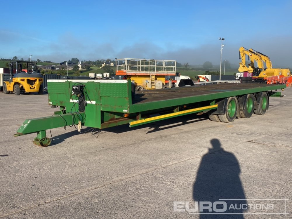 30' Tri Axle Drawbar Flatbed Trailer - Farm trailer: picture 1 30' Tri Axle Drawbar Flatbed Trailer - Farm trailer: picture 1