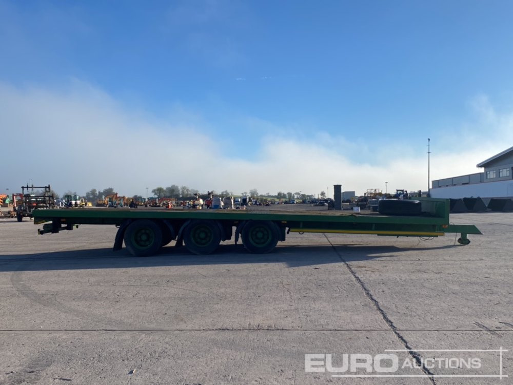 30' Tri Axle Drawbar Flatbed Trailer - Farm trailer: picture 5 30' Tri Axle Drawbar Flatbed Trailer - Farm trailer: picture 5