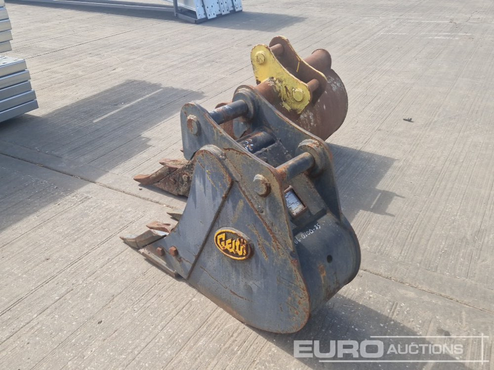 36", 12" Digging Bucket 45mm Pin to suit 4-6 Ton Excavator - Bucket: picture 3 36", 12" Digging Bucket 45mm Pin to suit 4-6 Ton Excavator - Bucket: picture 3