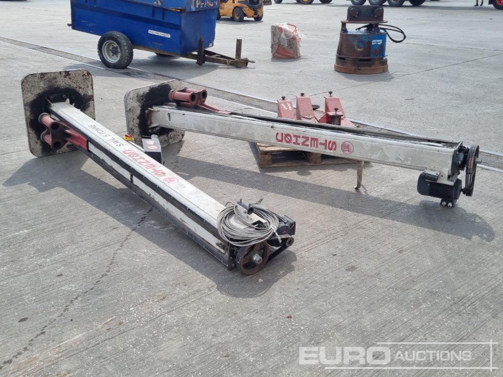 400 Volt Car Post Lift (2 of) - Workshop equipment: picture 3 400 Volt Car Post Lift (2 of) - Workshop equipment: picture 3