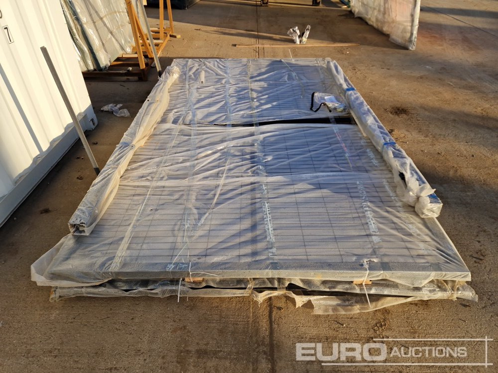 Construction equipment 4m x 2.3m Heavy Duty Galvanized Powder Coated Gate (2 of), 100mm x 100mm Post (2 of), Assembly Kit (Black): picture 13