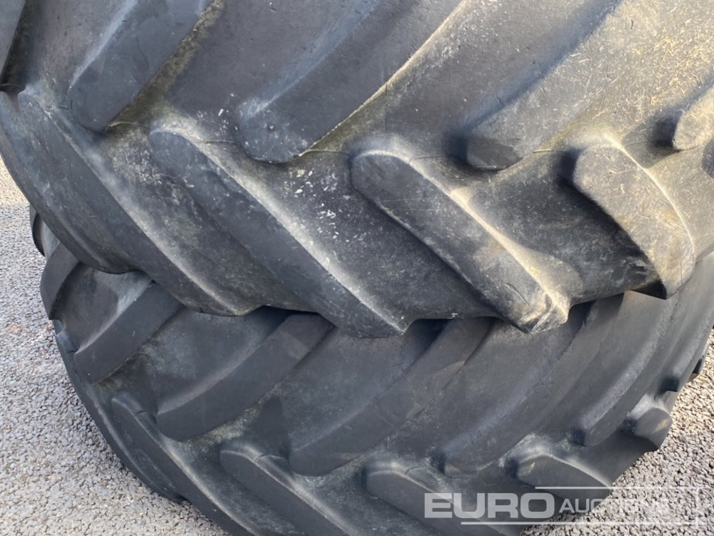 540/65R30 Michelin Tyres (2 of) - Tire: picture 5 540/65R30 Michelin Tyres (2 of) - Tire: picture 5