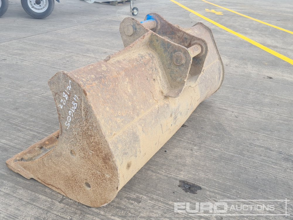 72" Ditching Bucket 65mm Pin to suit 13 Ton Excavator - Bucket: picture 3 72" Ditching Bucket 65mm Pin to suit 13 Ton Excavator - Bucket: picture 3