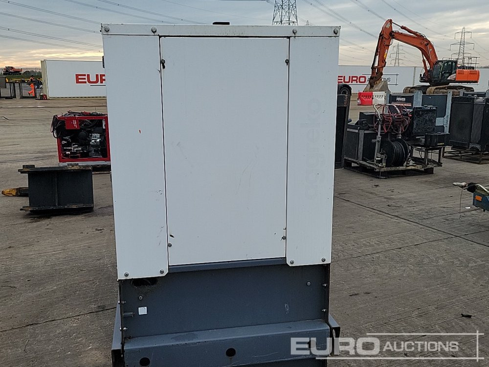 Aggreko Generator, John Deere Engine - Generator set: picture 2 Aggreko Generator, John Deere Engine - Generator set: picture 2