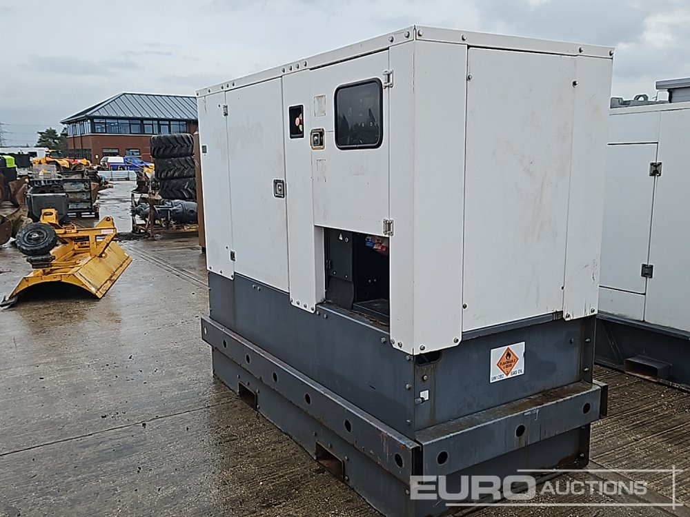 Aggreko Generator, John Deere Engine - Generator set: picture 3 Aggreko Generator, John Deere Engine - Generator set: picture 3