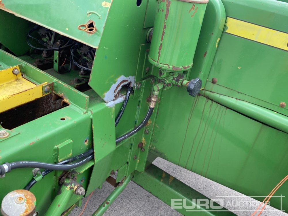 Agricultural machinery John Deere 456: picture 12