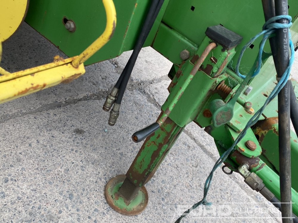 Agricultural machinery John Deere 456: picture 21