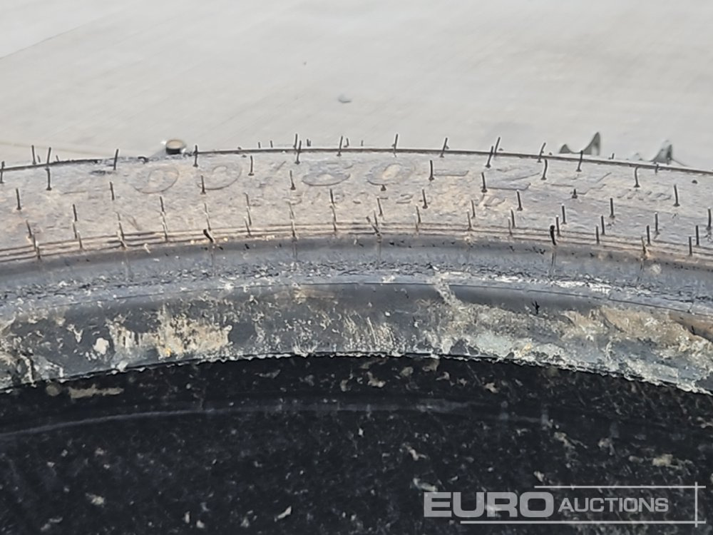 Tire Alliance 400/80-24 Tyre (4 of): picture 11 Tire Alliance 400/80-24 Tyre (4 of): picture 11