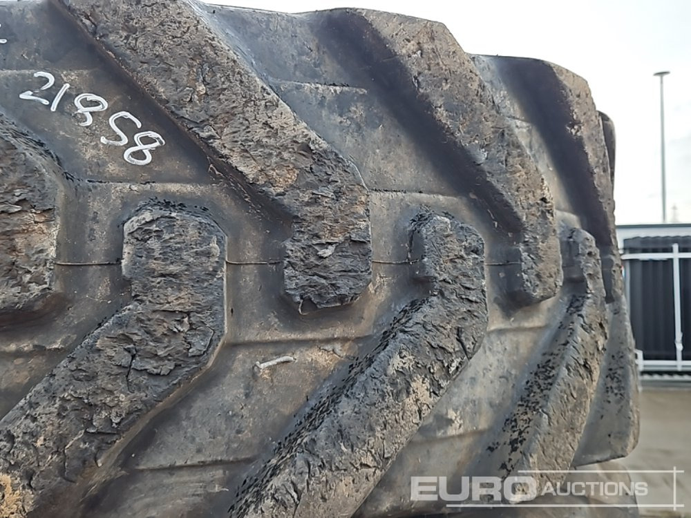 Alliance 400/80-24 Tyre (4 of) - Tire: picture 5 Alliance 400/80-24 Tyre (4 of) - Tire: picture 5