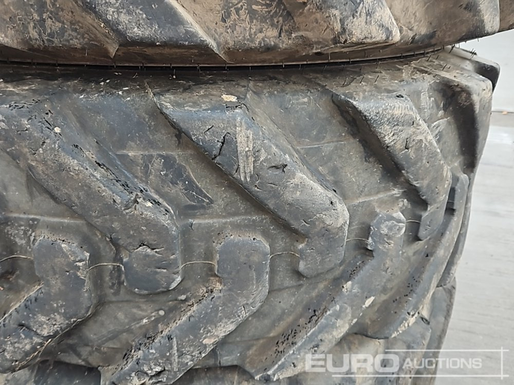 Tire Alliance 400/80-24 Tyre (4 of): picture 7 Tire Alliance 400/80-24 Tyre (4 of): picture 7