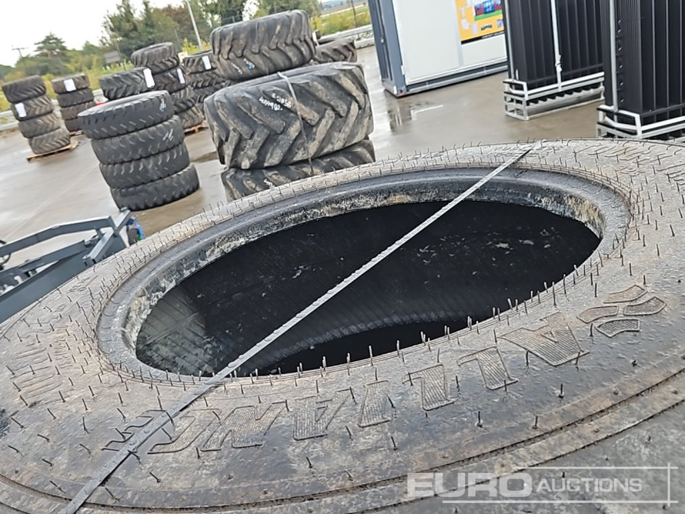 Tire Alliance 400/80-24 Tyre (4 of): picture 9 Tire Alliance 400/80-24 Tyre (4 of): picture 9