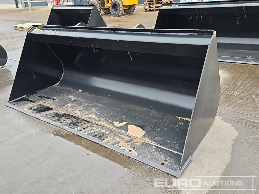 Unused Strickland 90" Loading Bucket to suit Manitou Telehandler - Attachment for Excavator: picture 1 Unused Strickland 90" Loading Bucket to suit Manitou Telehandler - Attachment for Excavator: picture 1