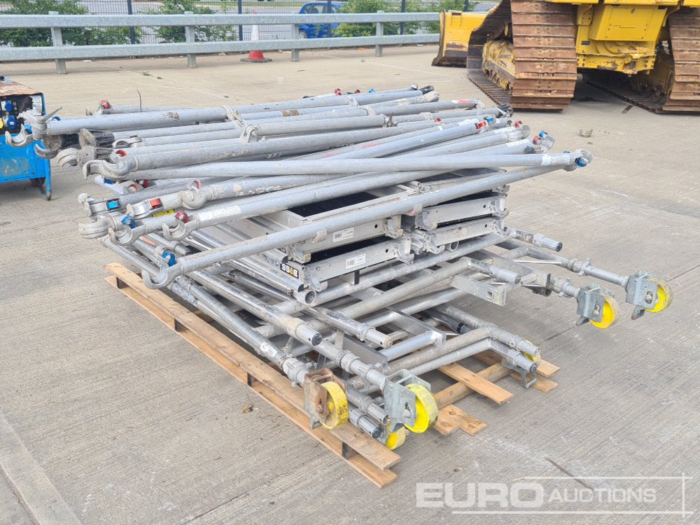 Bundle of Aluminium Scaffolding & Staging Boards - Construction equipment: picture 1 Bundle of Aluminium Scaffolding & Staging Boards - Construction equipment: picture 1
