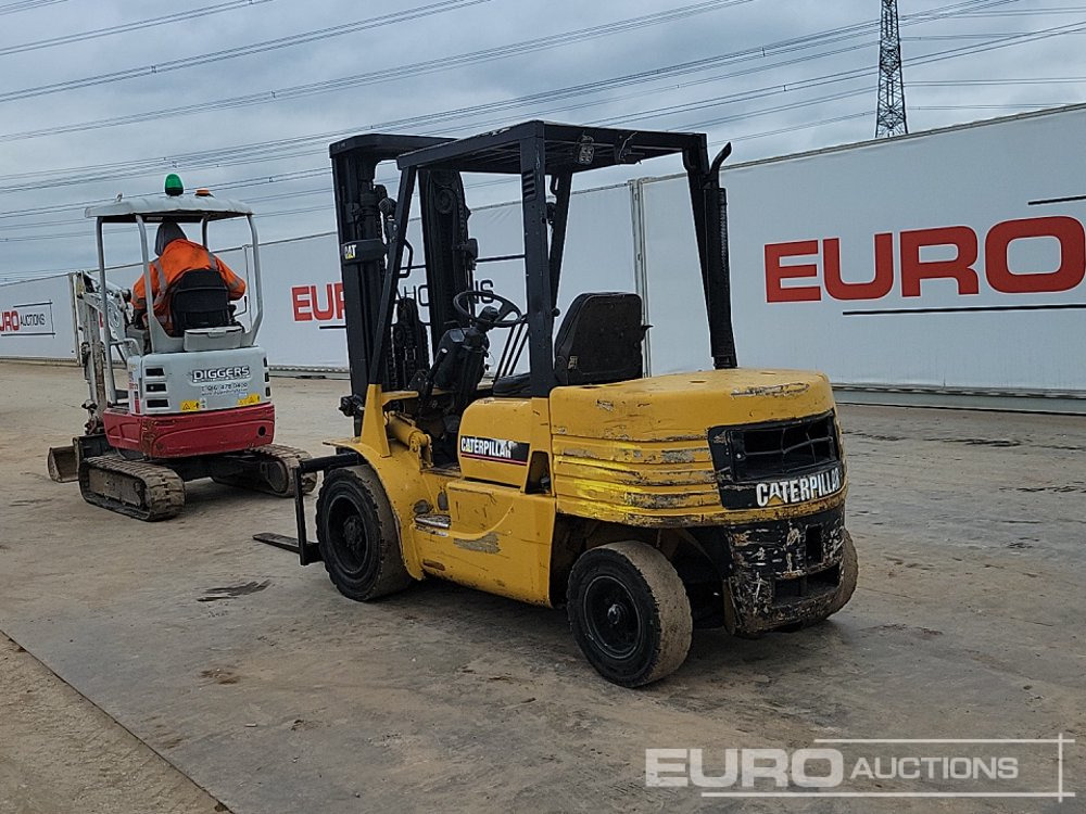 CAT DP30 - Forklift: picture 3 CAT DP30 - Forklift: picture 3