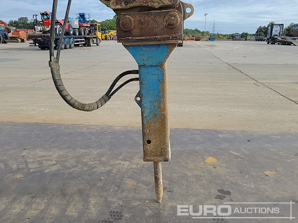 Mini excavator Case CX75SR: picture 21