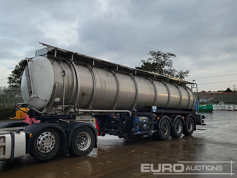 Crane Freuhauf Tri Axle Tanker Trailer - Tank semi-trailer: picture 1 Crane Freuhauf Tri Axle Tanker Trailer - Tank semi-trailer: picture 1