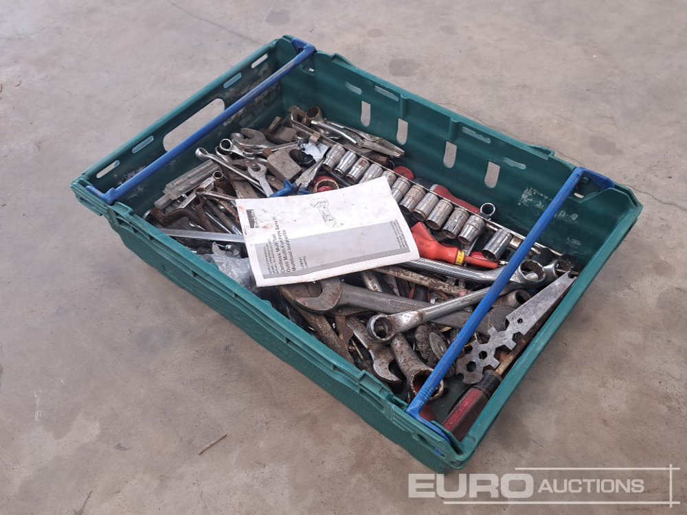 Crate of Misc Tool, Spanner, Screwdrivers etc - Workshop equipment: picture 5 Crate of Misc Tool, Spanner, Screwdrivers etc - Workshop equipment: picture 5
