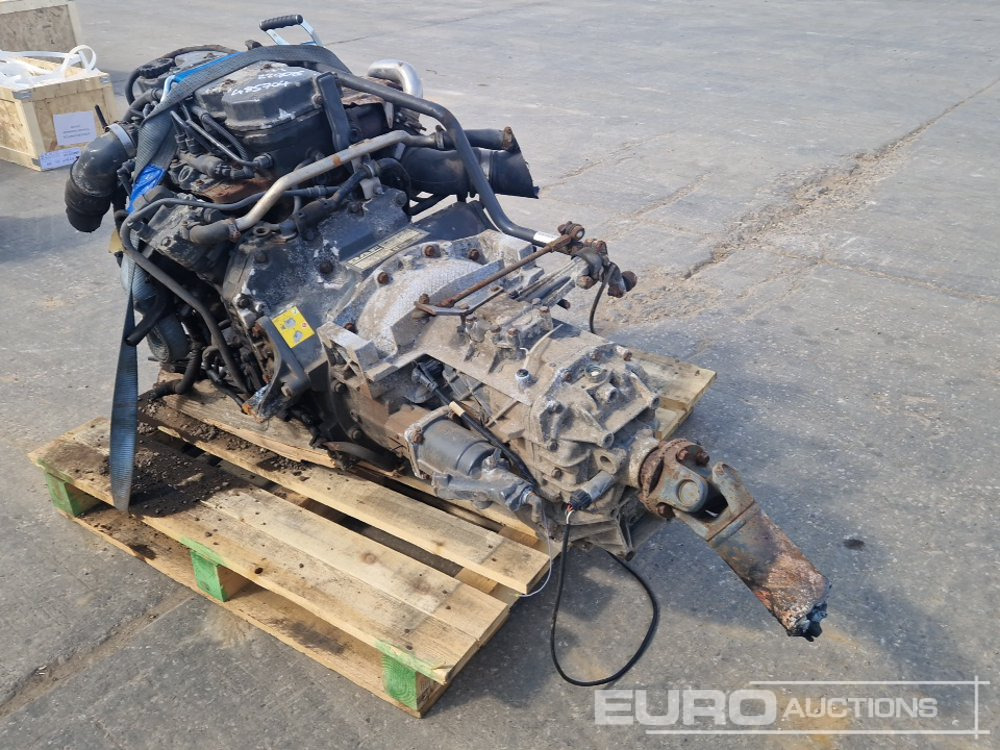 DAF 4 Cylinder Engine, Gearbox - Engine: picture 3 DAF 4 Cylinder Engine, Gearbox - Engine: picture 3