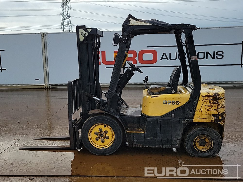 Daewoo D25S-3 - Forklift: picture 2 Daewoo D25S-3 - Forklift: picture 2