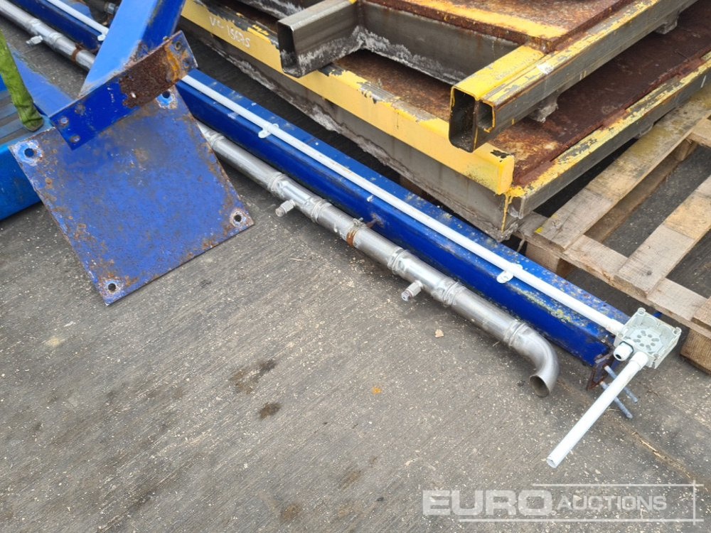 Construction equipment Decontaminating Station Plastic Tank, 415Volt Pump, Piping & Frame, Ramps: picture 28