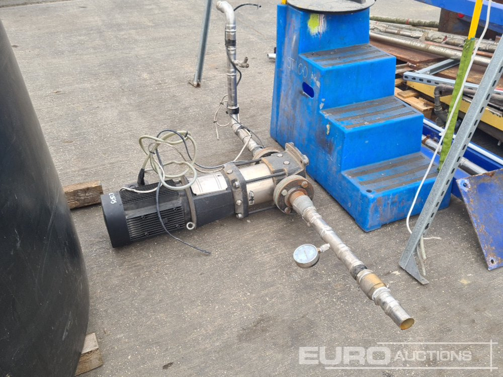 Construction equipment Decontaminating Station Plastic Tank, 415Volt Pump, Piping & Frame, Ramps: picture 15