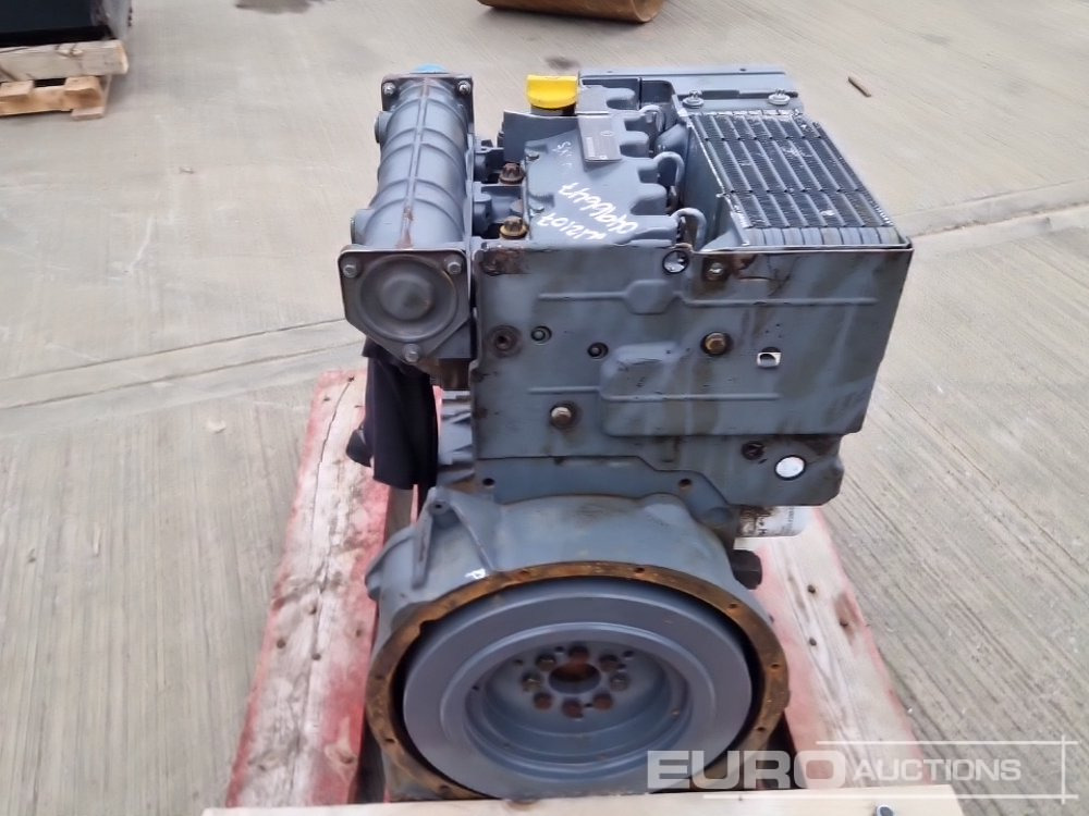 Deutz 3 Cylinder Engine - Engine: picture 4 Deutz 3 Cylinder Engine - Engine: picture 4