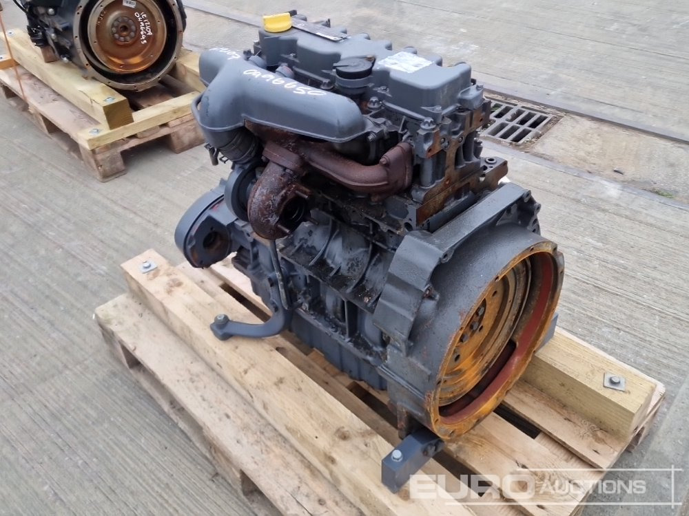 Deutz 4 Cylinder Engine - Engine: picture 3 Deutz 4 Cylinder Engine - Engine: picture 3