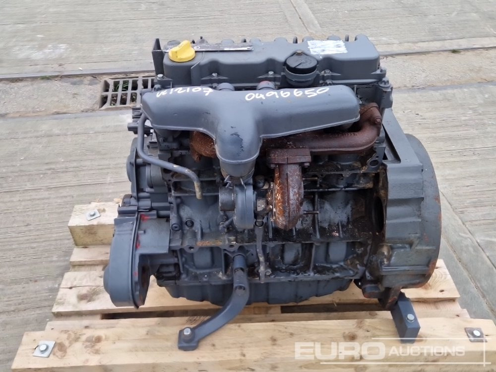 Deutz 4 Cylinder Engine - Engine: picture 2 Deutz 4 Cylinder Engine - Engine: picture 2