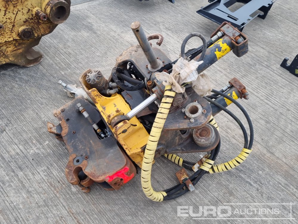 Engcon Hydraulic Tilt Rotator QH 45mm Pin to suit 4-6 Ton Excavator - Quick coupler: picture 1 Engcon Hydraulic Tilt Rotator QH 45mm Pin to suit 4-6 Ton Excavator - Quick coupler: picture 1