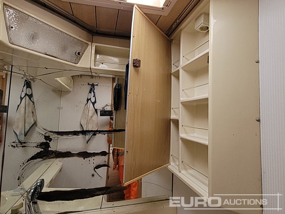 Alcove motorhome Fiat Ducato: picture 42