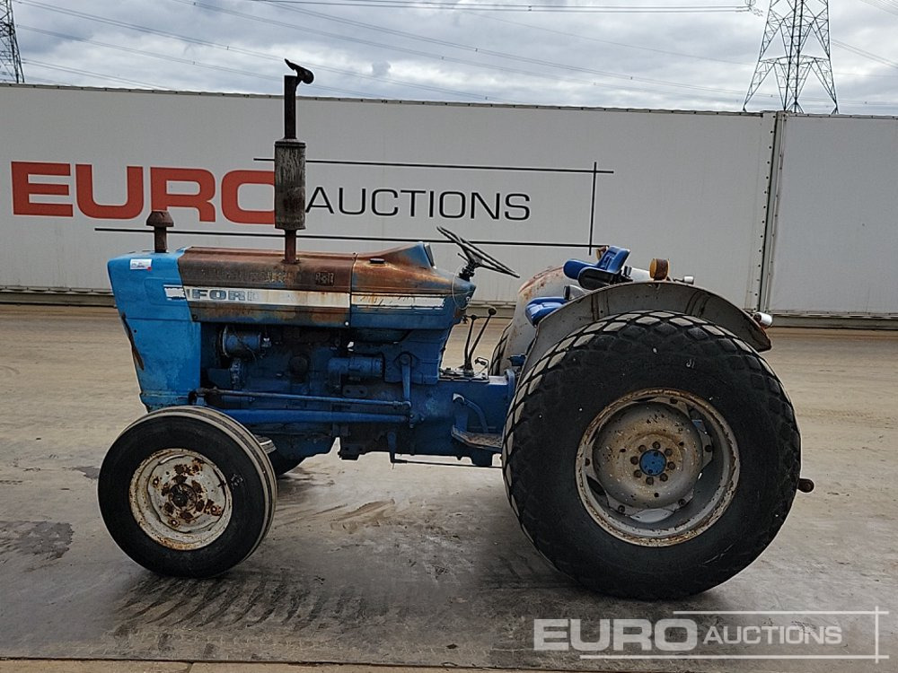 Ford 2000 - Farm tractor: picture 2 Ford 2000 - Farm tractor: picture 2