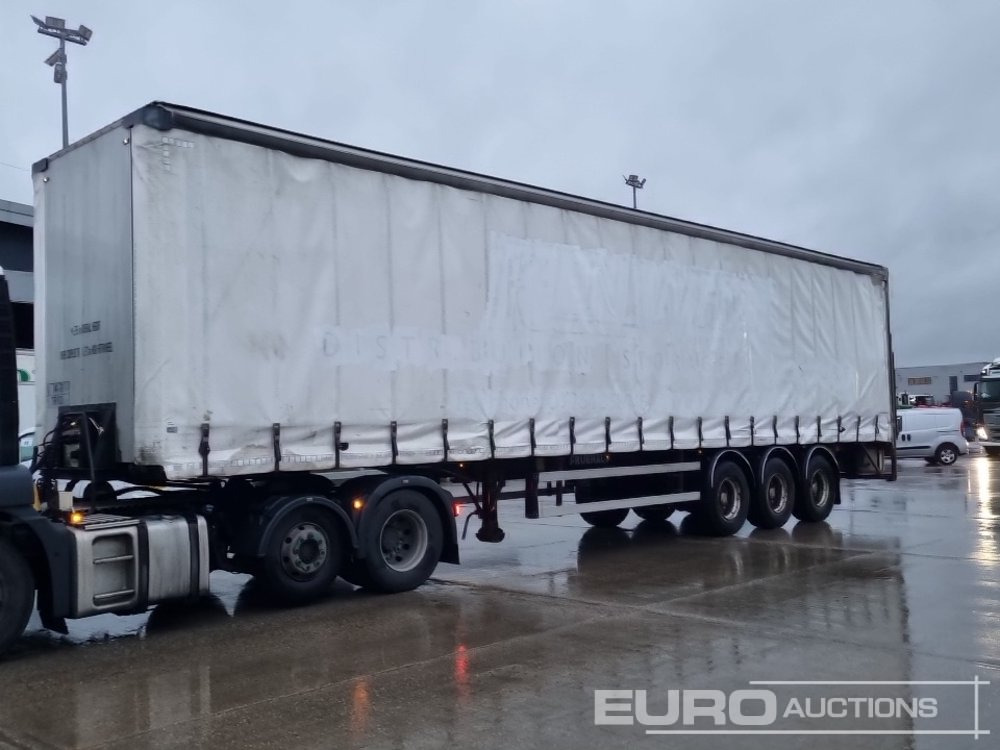 Freuhauf Tri Axle Curtainsider Trailer, Tail Lift - Curtainsider semi-trailer: picture 1 Freuhauf Tri Axle Curtainsider Trailer, Tail Lift - Curtainsider semi-trailer: picture 1
