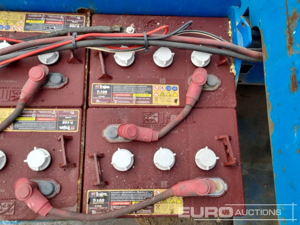Aerial platform Genie GS2632: picture 31