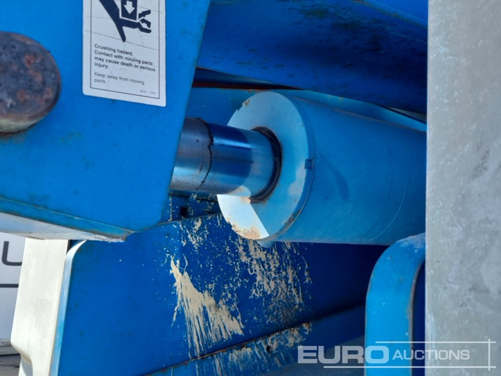 Aerial platform Genie S85: picture 17