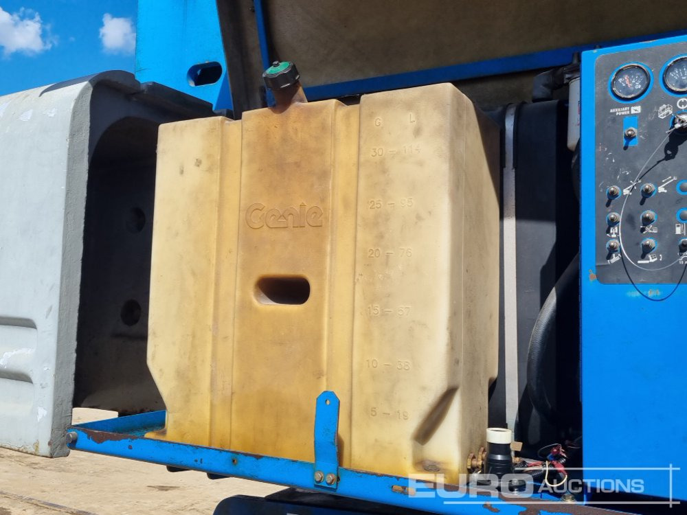 Aerial platform Genie S85: picture 26