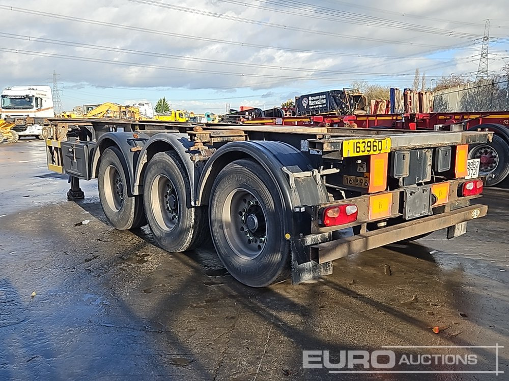 Groenewegen Tri Axle Skeleton Trailer, Twist & Lock - Dropside/ Flatbed semi-trailer: picture 3 Groenewegen Tri Axle Skeleton Trailer, Twist & Lock - Dropside/ Flatbed semi-trailer: picture 3