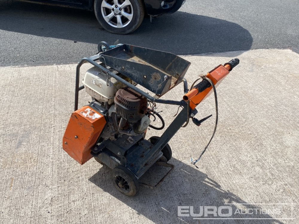 Husqvarna Petrol Road Saw, Honda Engine (Spares) - Asphalt machine: picture 2 Husqvarna Petrol Road Saw, Honda Engine (Spares) - Asphalt machine: picture 2