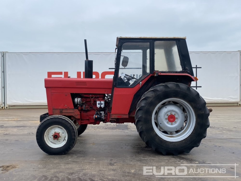 International 2WD Tractor - Farm tractor: picture 2 International 2WD Tractor - Farm tractor: picture 2