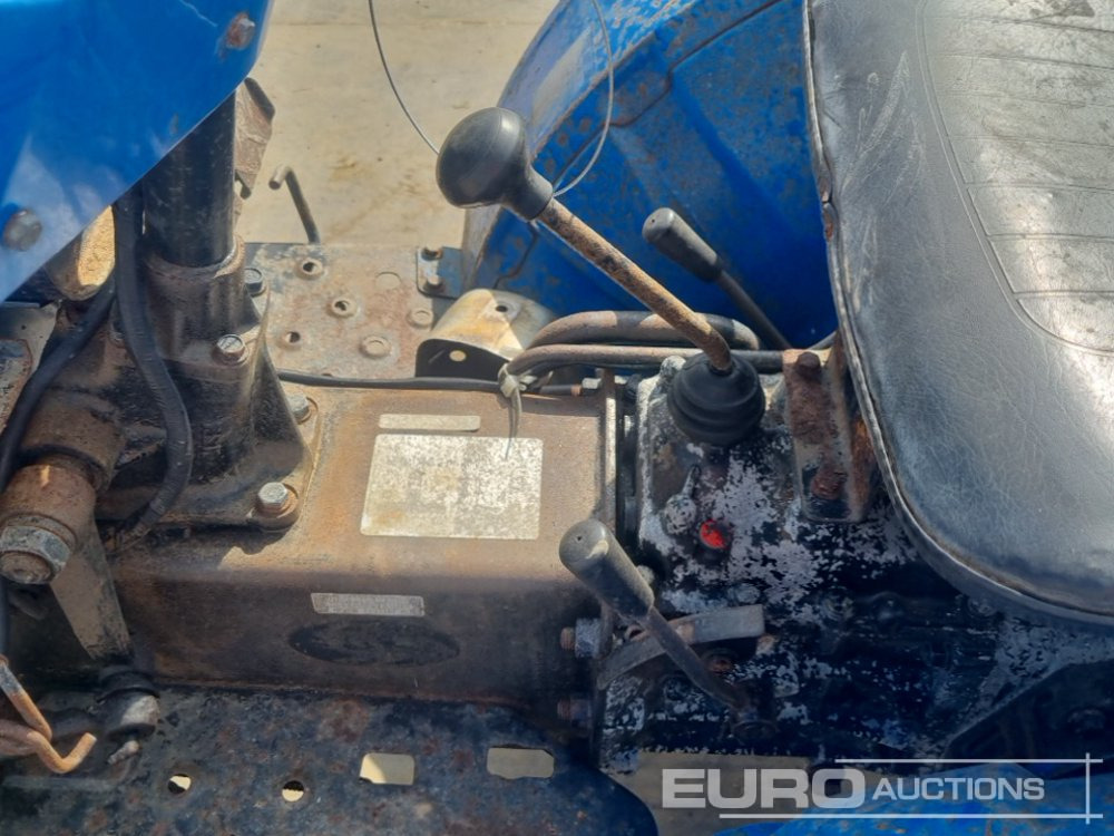 Compact tractor Iseki TX1210: picture 25
