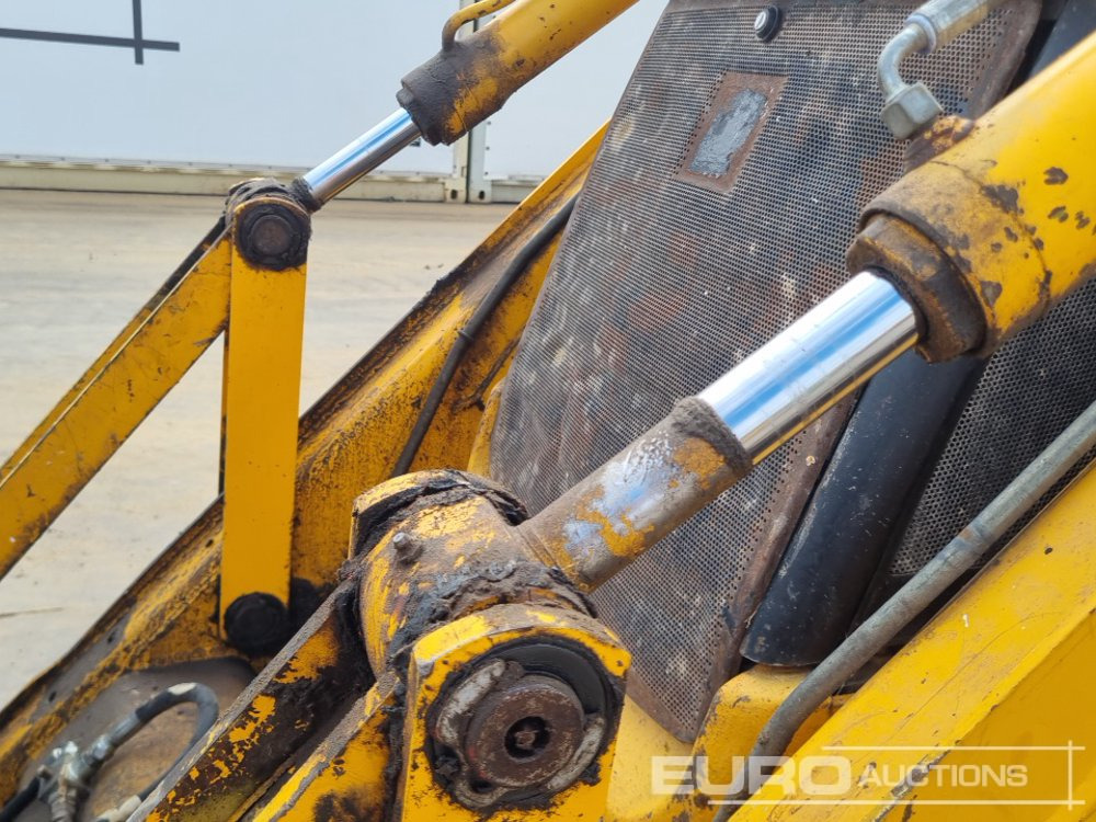 Backhoe loader JCB 3CX: picture 30
