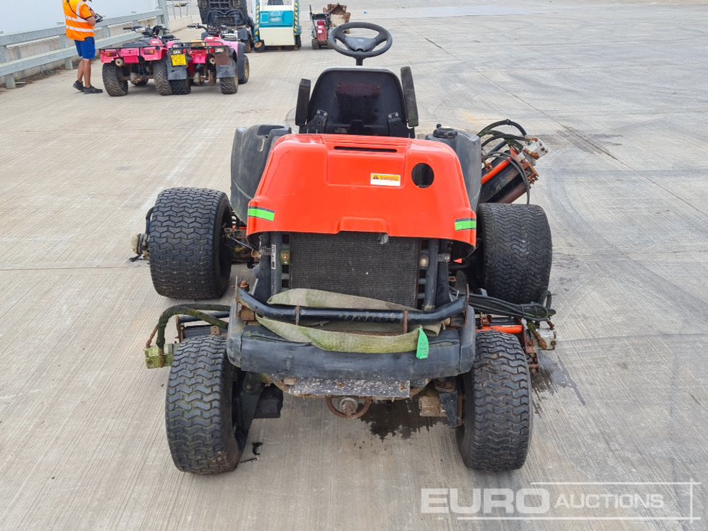 Jacobsen Diesel Ride on 5 Gang Lawnmower (Parts Missing) - Garden mower: picture 4 Jacobsen Diesel Ride on 5 Gang Lawnmower (Parts Missing) - Garden mower: picture 4